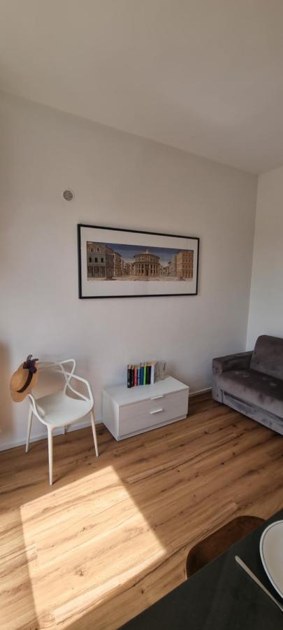 Giulia Butterfly Apartment Бетоле Екстериор снимка